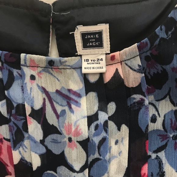 Janie and Jack sleeveless pleated 18-24m dress! - Picture 3 of 4